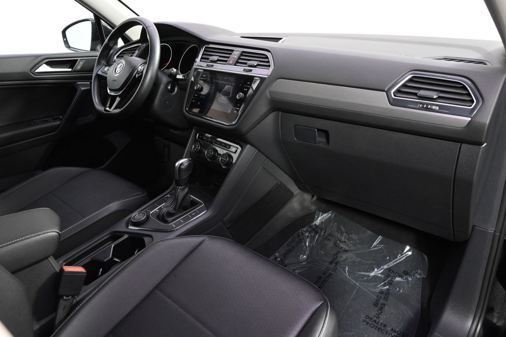 Used 2021 Volkswagen Tiguan SE AWD/4WD image 15