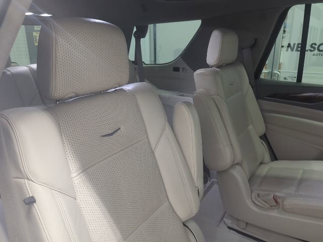 Used 2022 Cadillac Escalade Premium Luxury Platinum w/ LPO, Radiant Package image 16