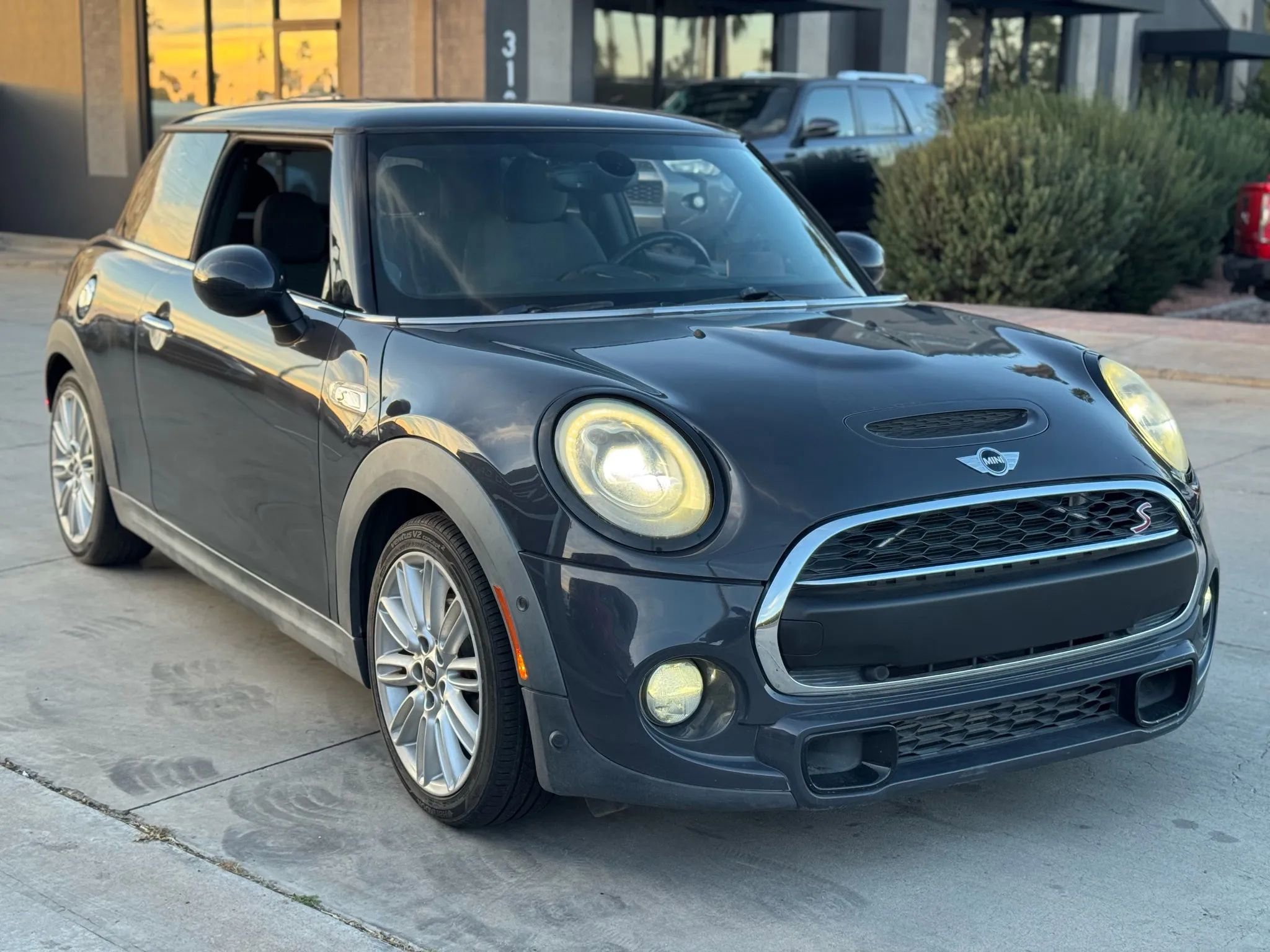 Used 2014 MINI Cooper S image 4