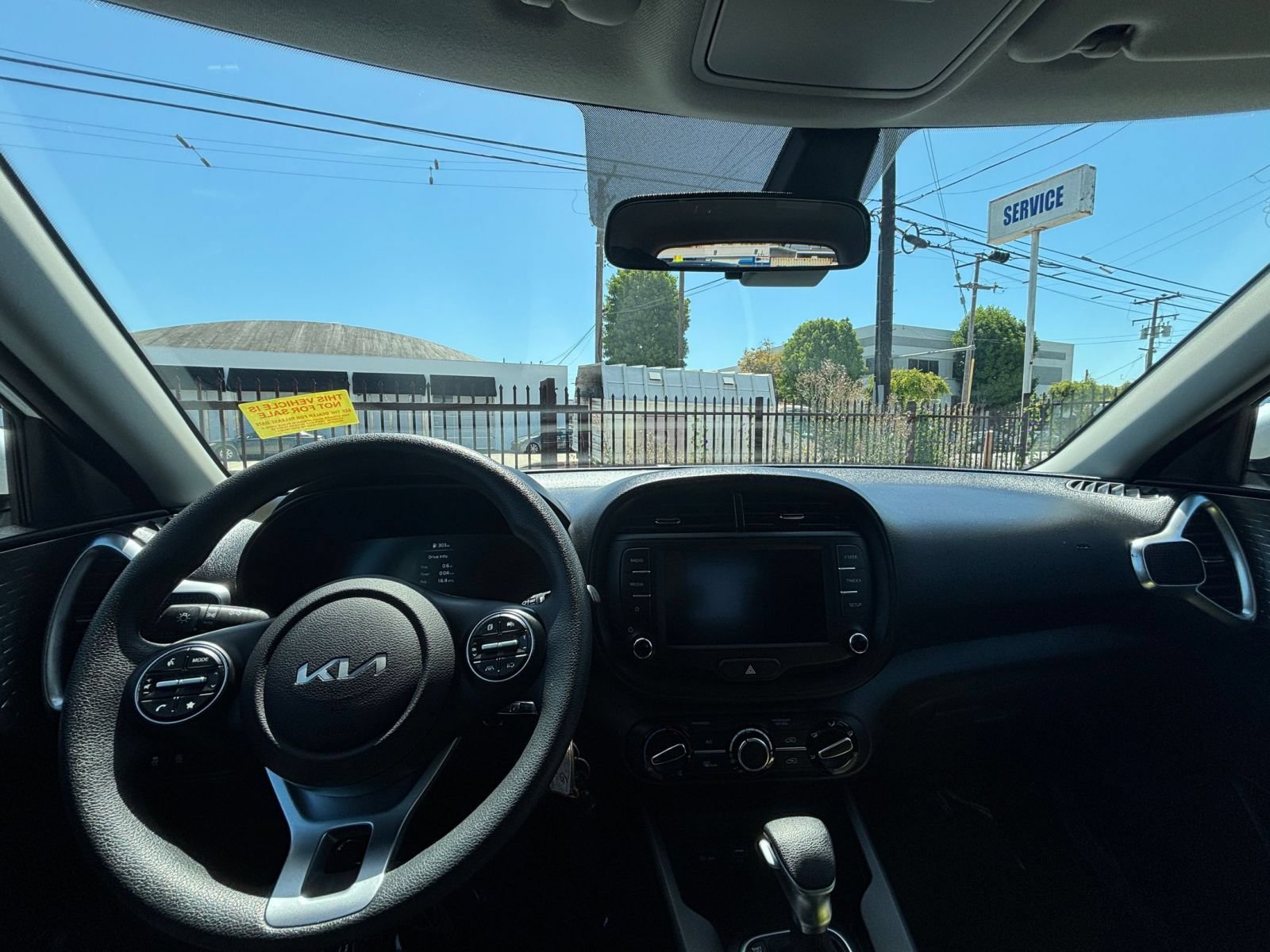 Used 2025 Kia Soul LX w/ LX Technology Package FWD image 33