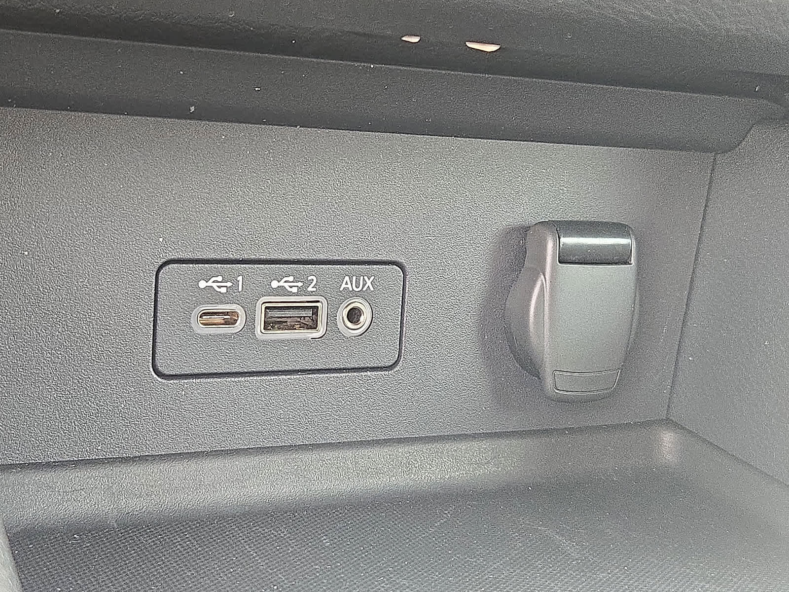 Used 2023 Nissan Sentra SV FWD image 25