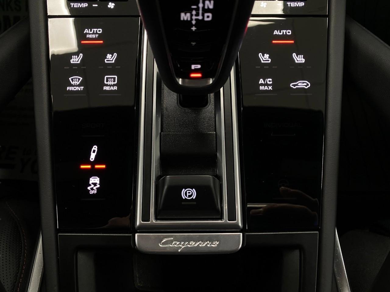 Used 2019 Porsche Cayenne Turbo image 33