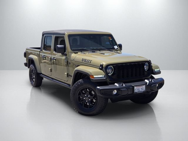 Used 2025 Jeep Gladiator Sport