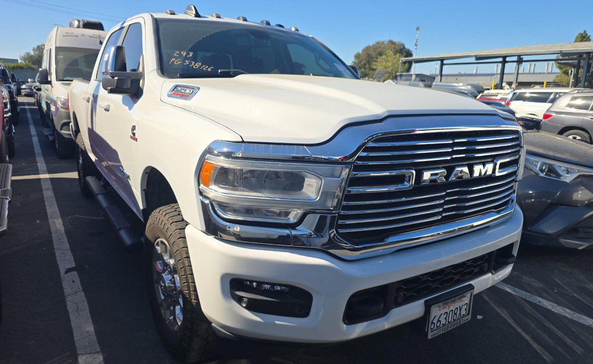 Used 2023 RAM 2500 Laramie AWD/4WD image 2