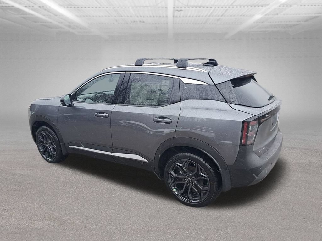New 2026 Nissan Kicks SR w/ Cold Weather Package AWD/4WD image 7