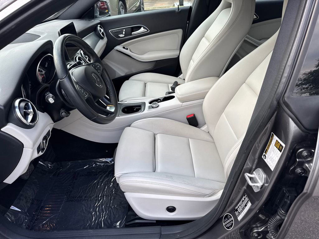 Used 2018 Mercedes-Benz CLA 250 image 9