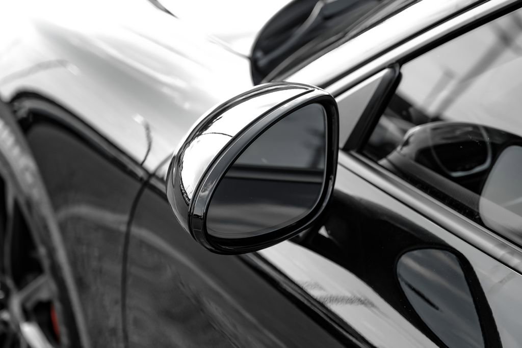 Used 2021 Porsche 718 Cayman w/ Premium Package image 43