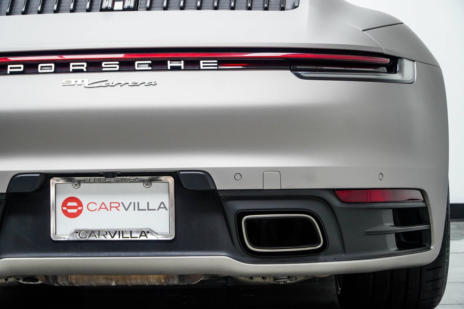 Used 2022 Porsche 911 Carrera w/ Premium Package RWD image 19