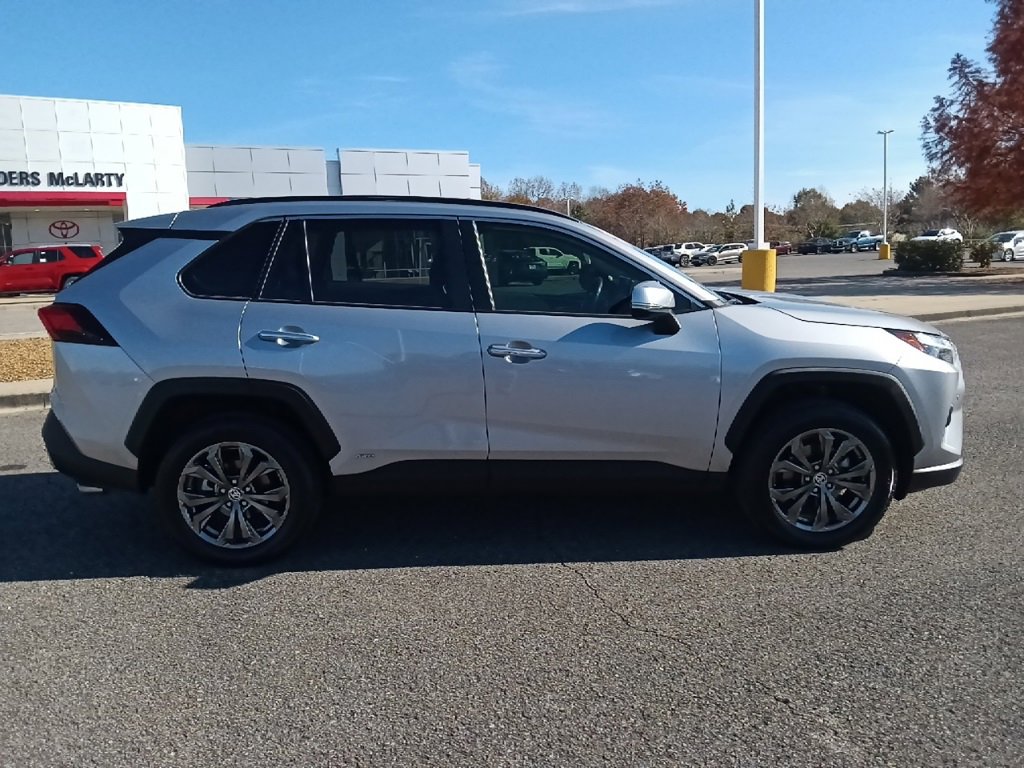 Used 2024 Toyota RAV4 Limited image 2