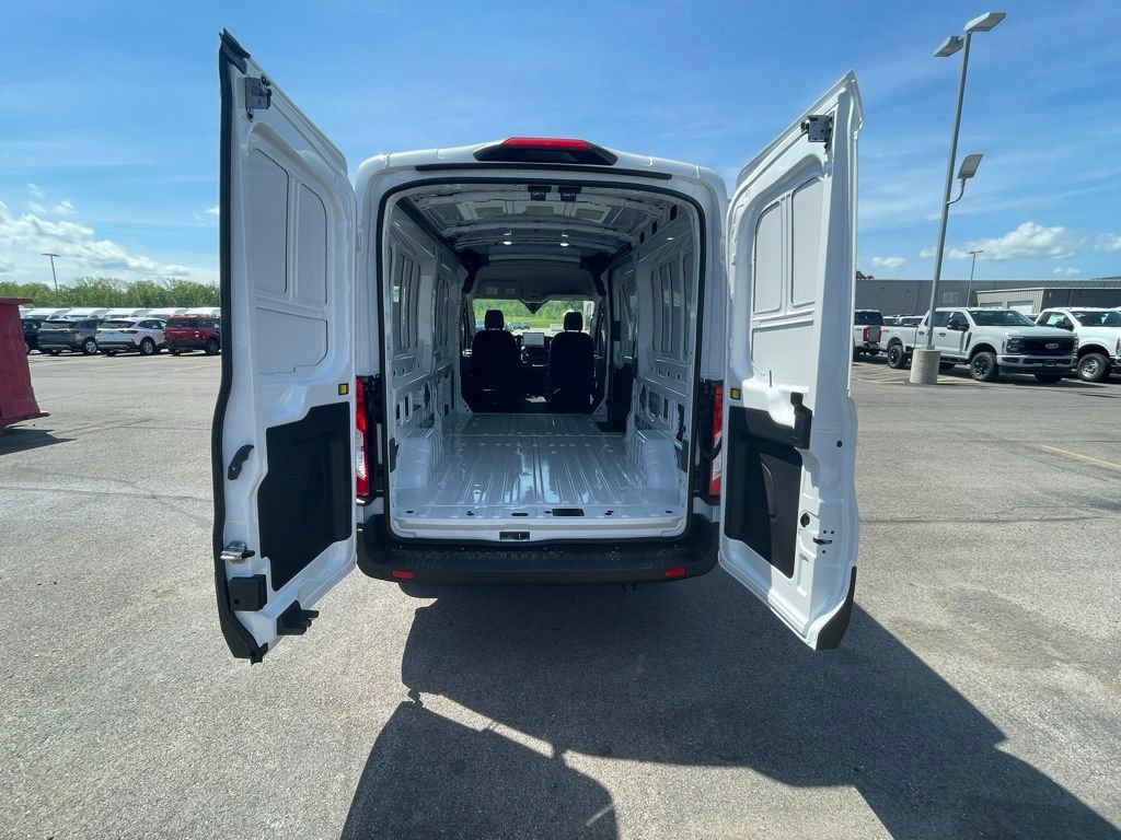 New 2026 Ford Transit 250 148 Medium Roof RWD image 10