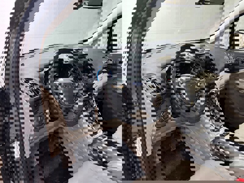 Used 2014 Ford C-MAX Energi SEL w/ Equipment Group 301A image 10