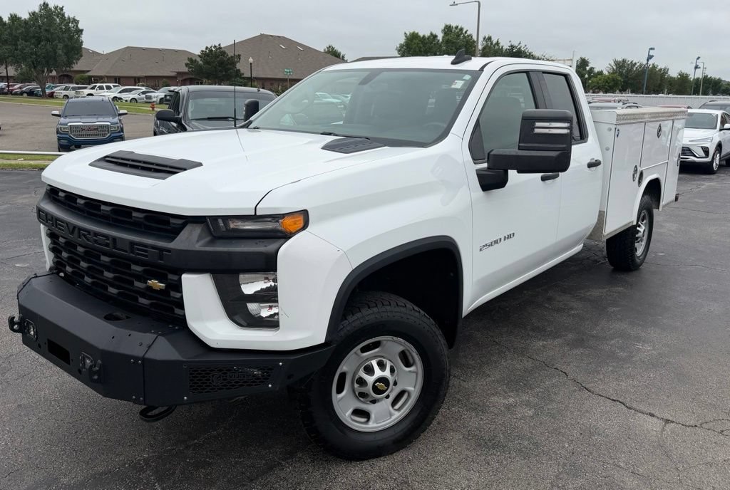 Used 2021 Chevrolet Silverado 2500 W/T w/ WT Convenience Package AWD/4WD image 2