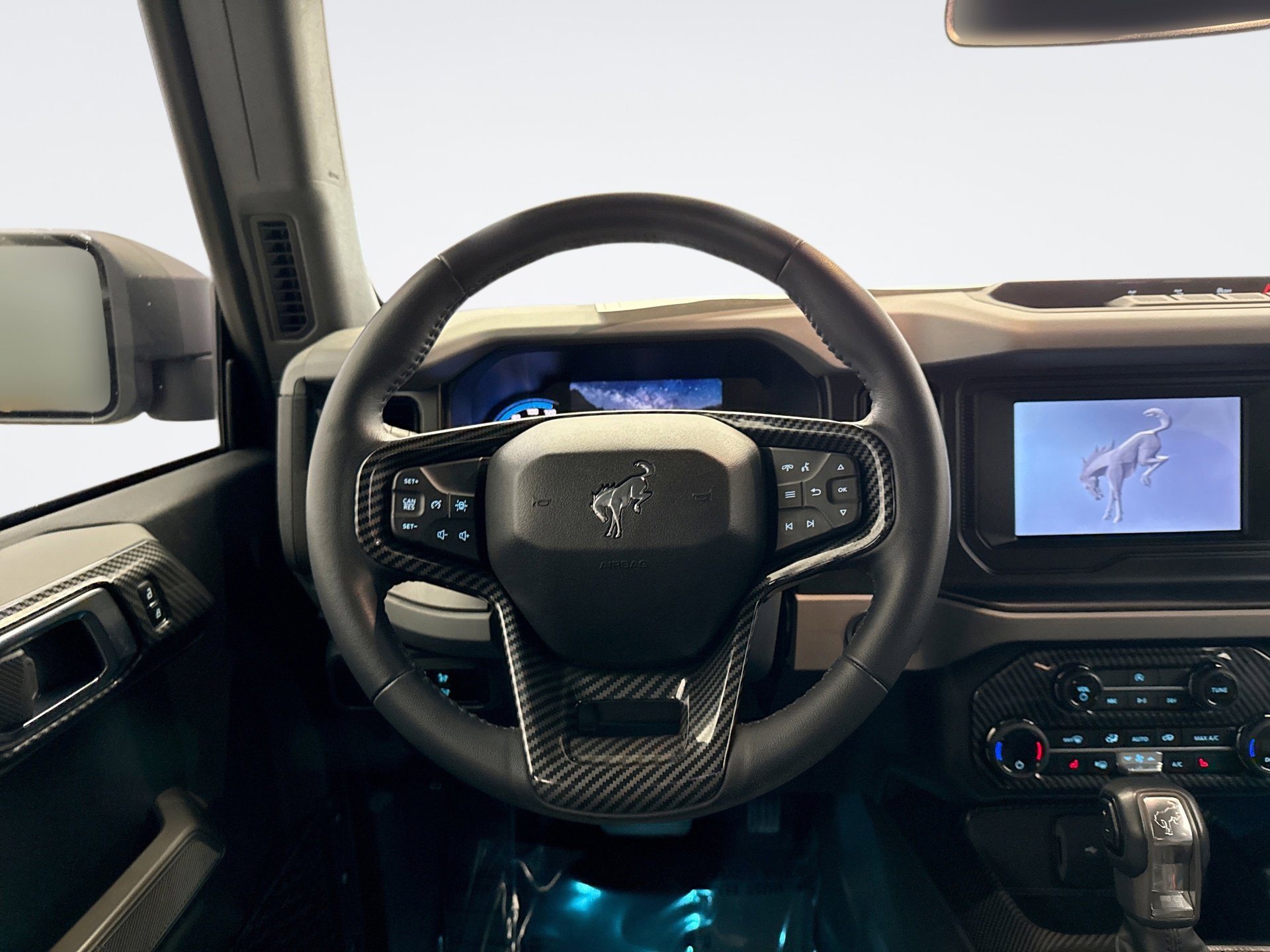 Used 2023 Ford Bronco Black Diamond AWD/4WD image 12