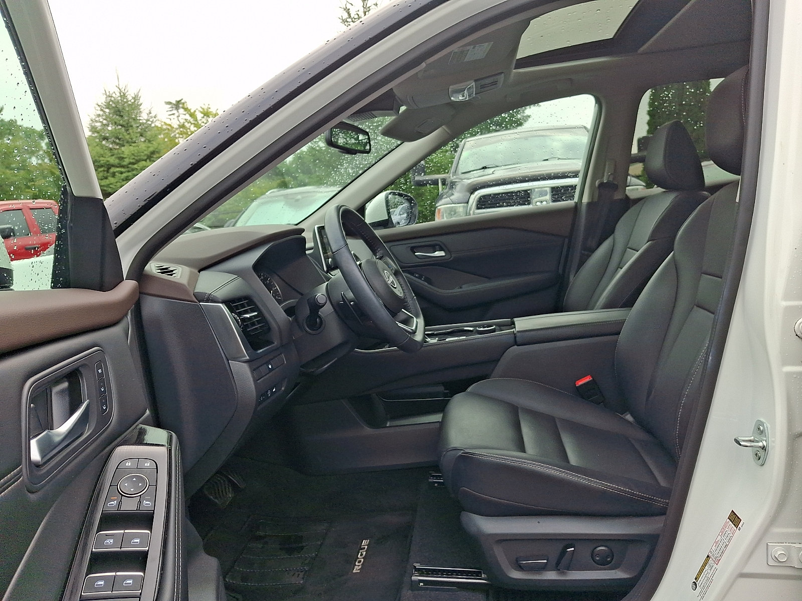 Certified 2023 Nissan Rogue SL AWD/4WD image 13