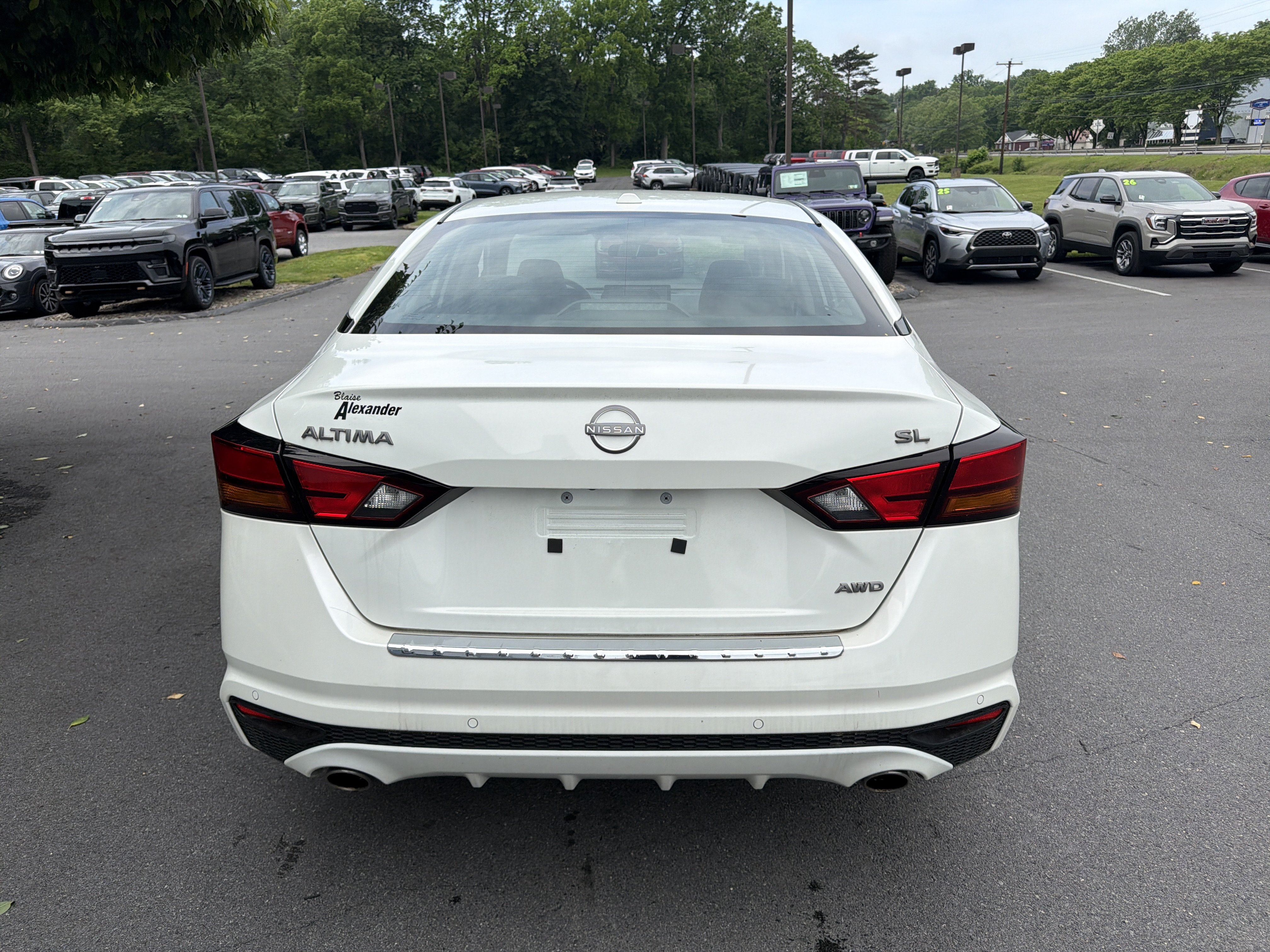 Used 2023 Nissan Altima 2.5 SL AWD/4WD video 5