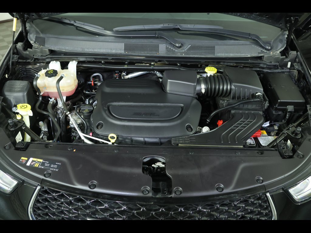 Used 2024 Chrysler Pacifica Touring-L image 20