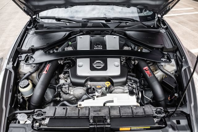 Used 2009 Nissan 370Z Touring RWD image 31