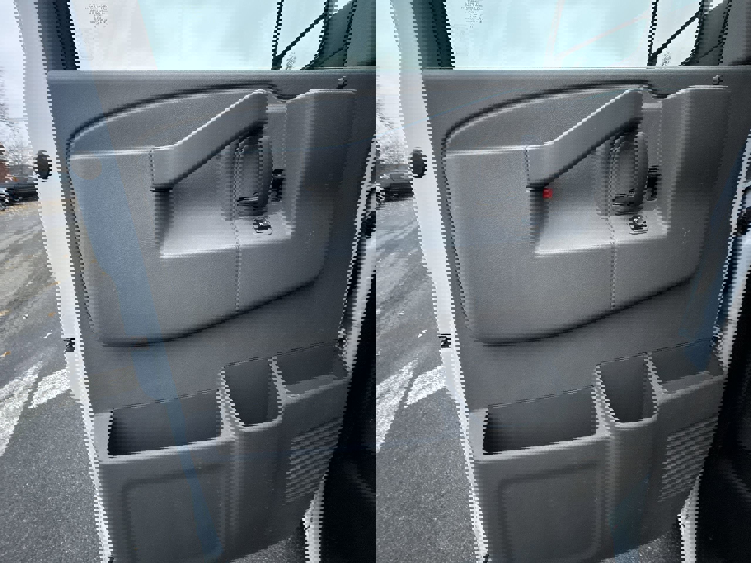 Used 2021 GMC Savana 2500 w/ Driver Convenience Package image 21