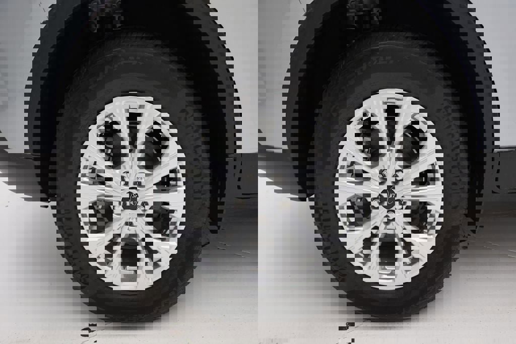 New 2024 Ford Escape Active w/ Tech Pack #2 AWD/4WD image 6