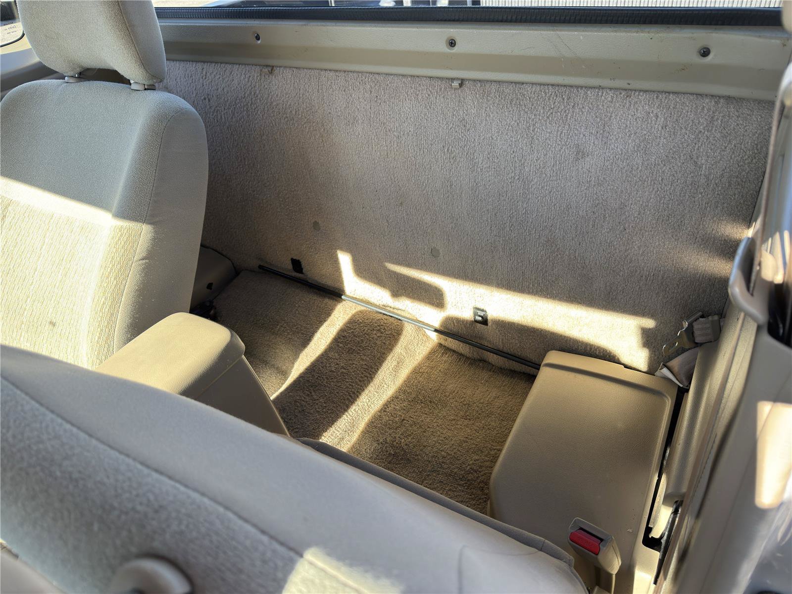 Used 1998 Nissan Frontier XE RWD image 12