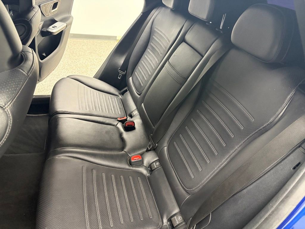 Used 2023 Mercedes-Benz GLC 300 4MATIC w/ AMG Line image 38