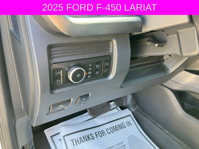 Used 2025 Ford F450 Lariat w/ Chrome Package AWD/4WD image 32