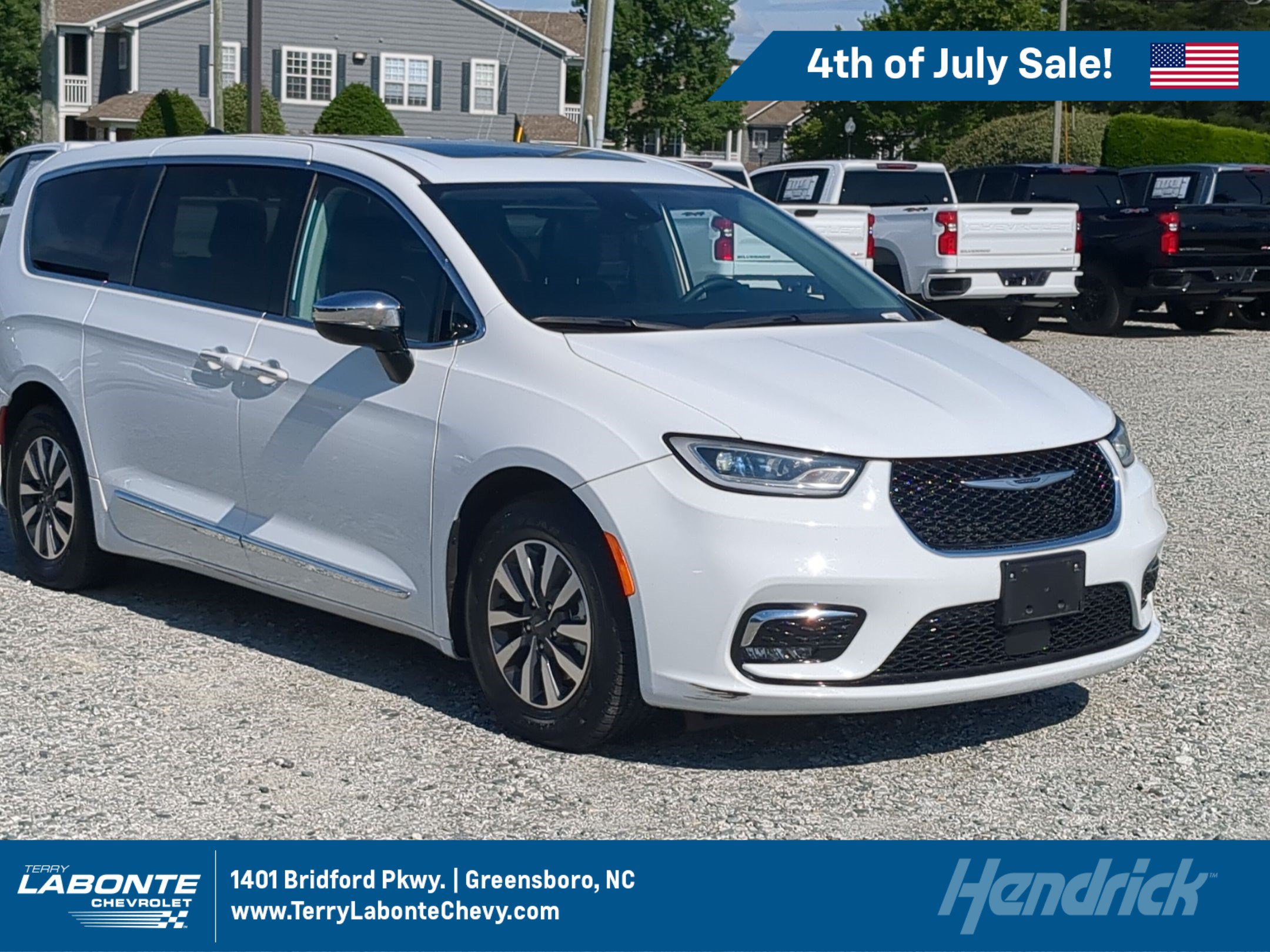 Used 2023 Chrysler Pacifica Limited