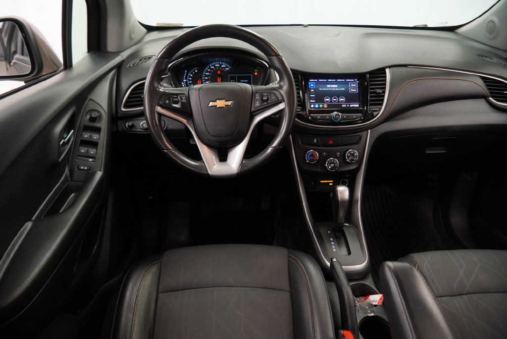 Used 2021 Chevrolet Trax LT w/ Driver Confidence Package AWD/4WD image 21