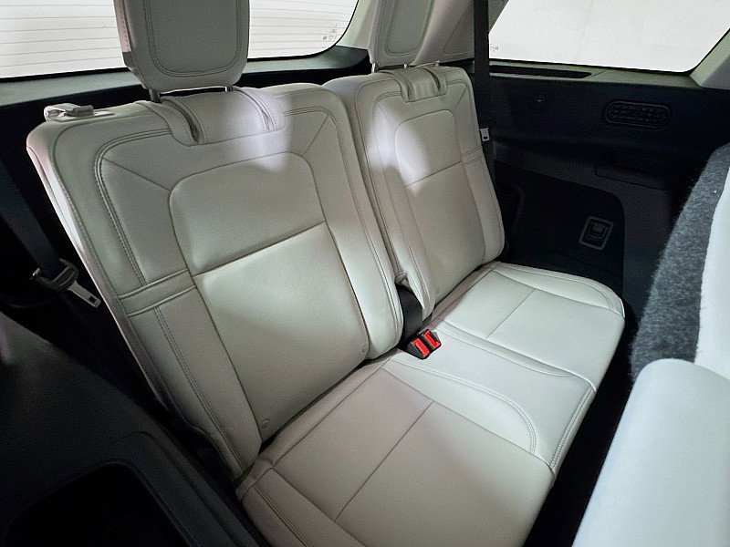 Used 2025 Lincoln Aviator Reserve w/ Equipment Group 201A image 29