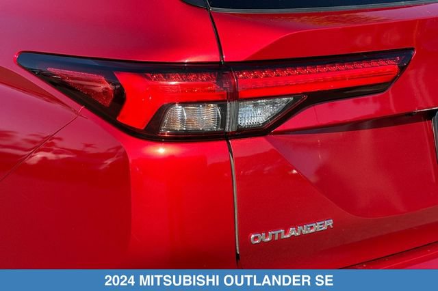 Used 2024 Mitsubishi Outlander SE AWD/4WD image 31