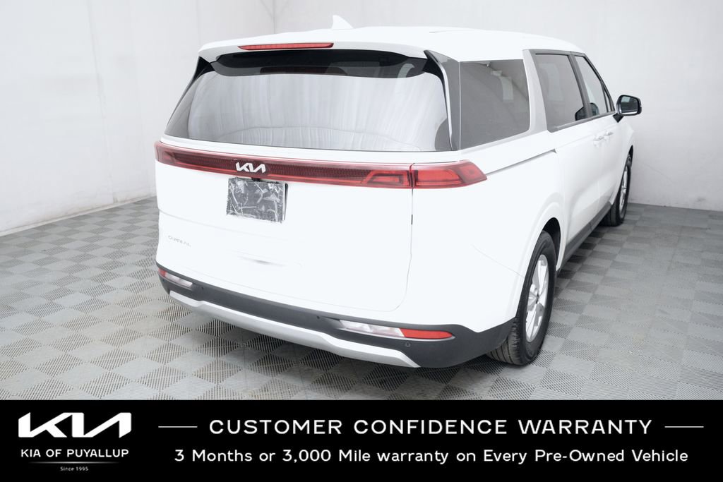 Used 2024 Kia Carnival LX FWD image 5