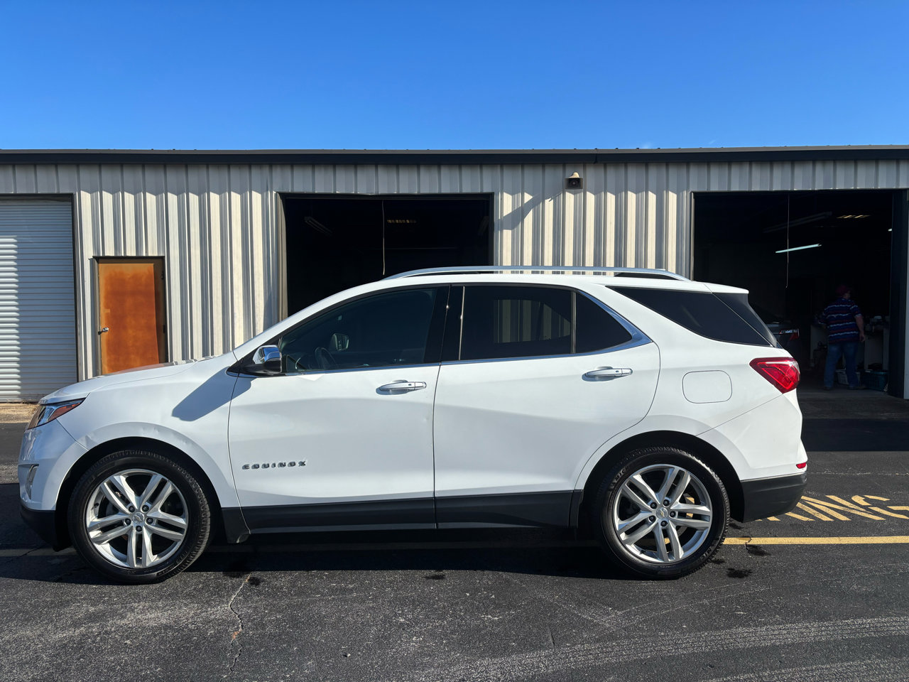 Used 2019 Chevrolet Equinox Premier image 1