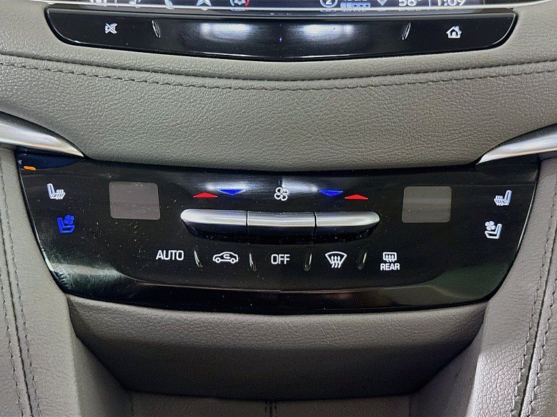 Used 2025 Cadillac XT5 Premium Luxury w/ Technology Package AWD/4WD image 18