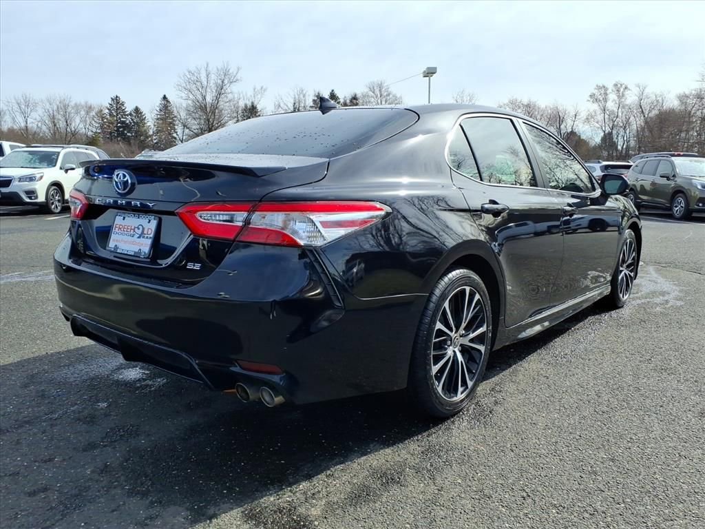 Used 2020 Toyota Camry SE image 18