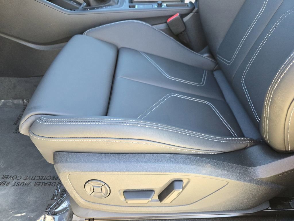 Certified 2025 Audi Q3 2.0T Premium w/ Convenience Package image 17