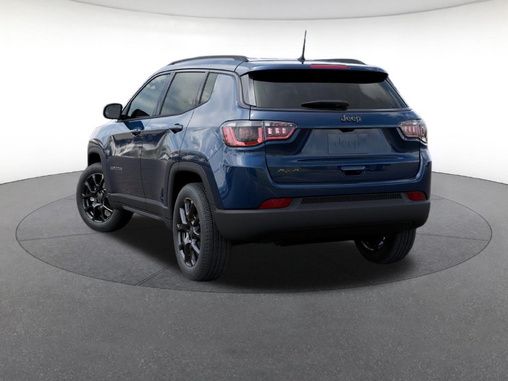 New 2026 Jeep Compass Latitude AWD/4WD image 3