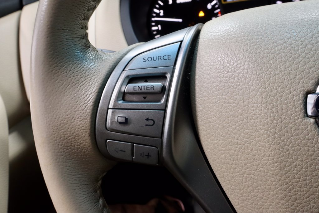 Used 2015 Nissan Altima 2.5 SV FWD image 27