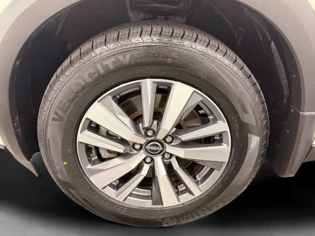 Certified 2024 Nissan Pathfinder SL FWD image 12