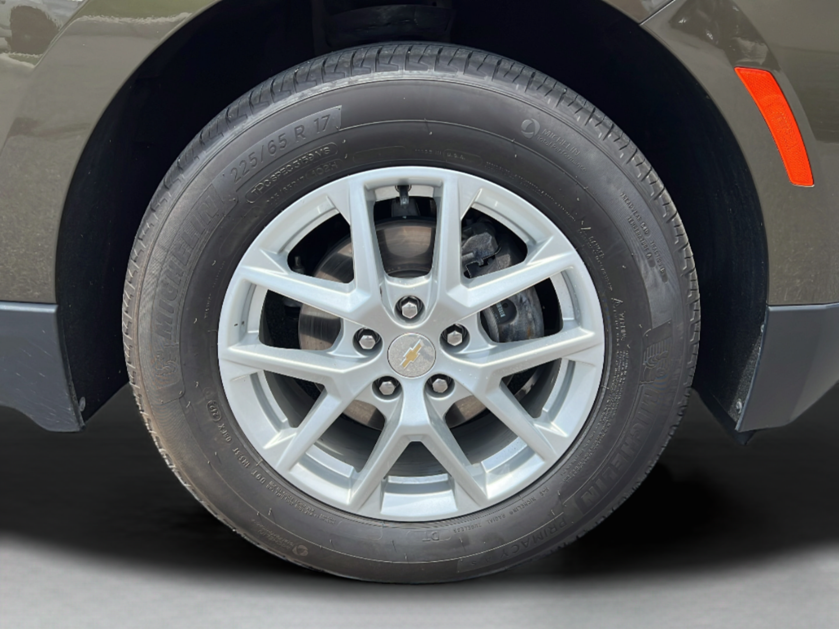 Used 2024 Chevrolet Equinox LT FWD image 26