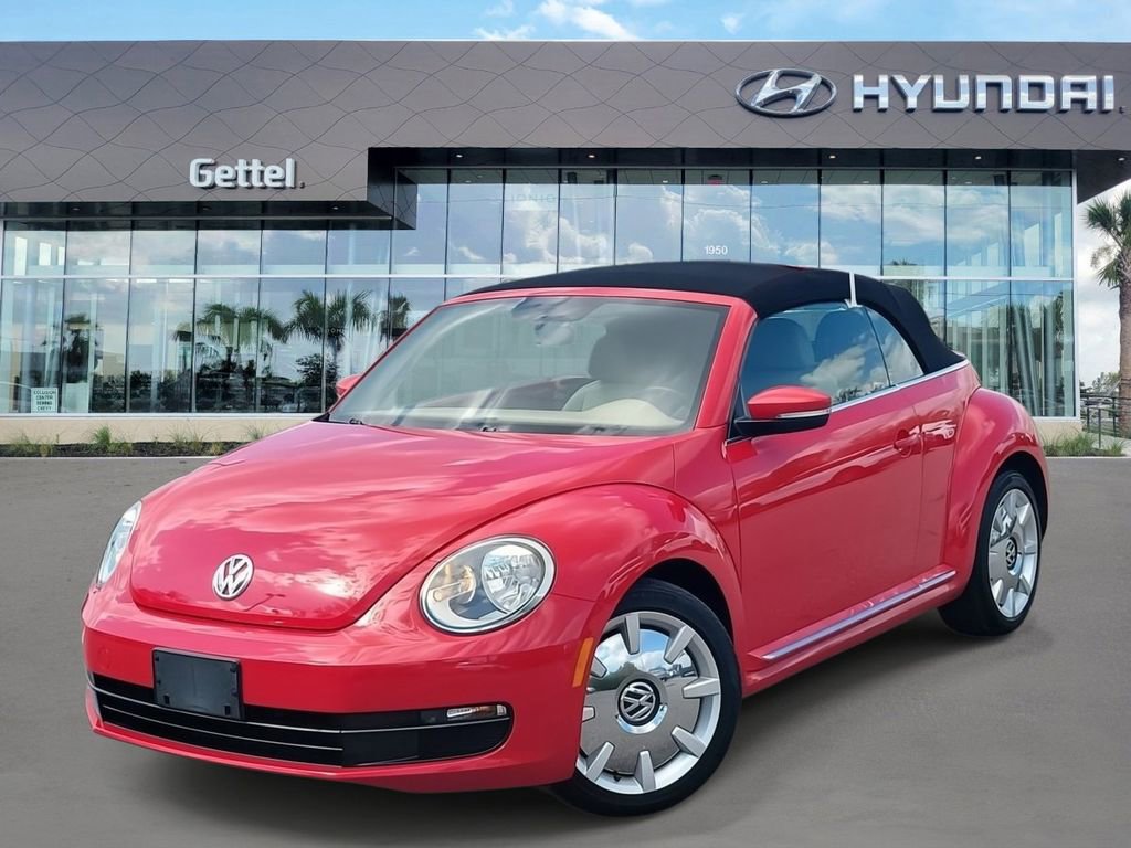 Used 2013 Volkswagen Beetle 2.5 image 1