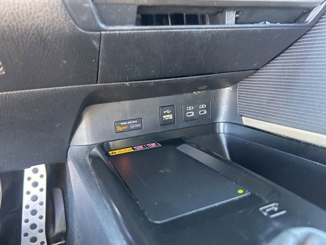 Used 2025 Toyota Camry SE image 24