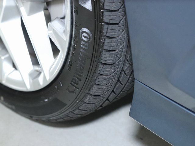 Used 2026 BMW 330i xDrive Sedan w/ Convenience Package AWD/4WD image 36