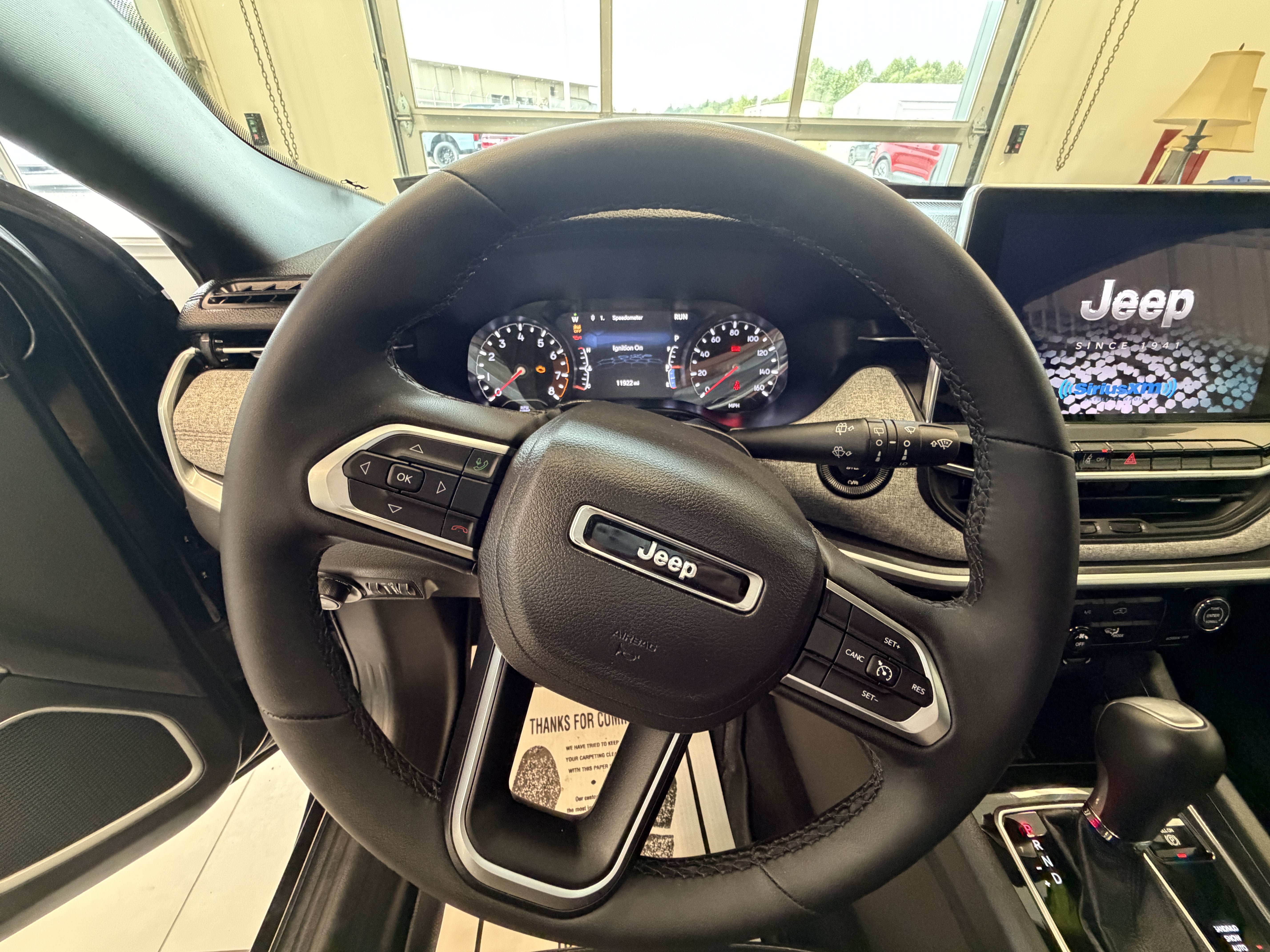 Used 2024 Jeep Compass Latitude AWD/4WD image 8
