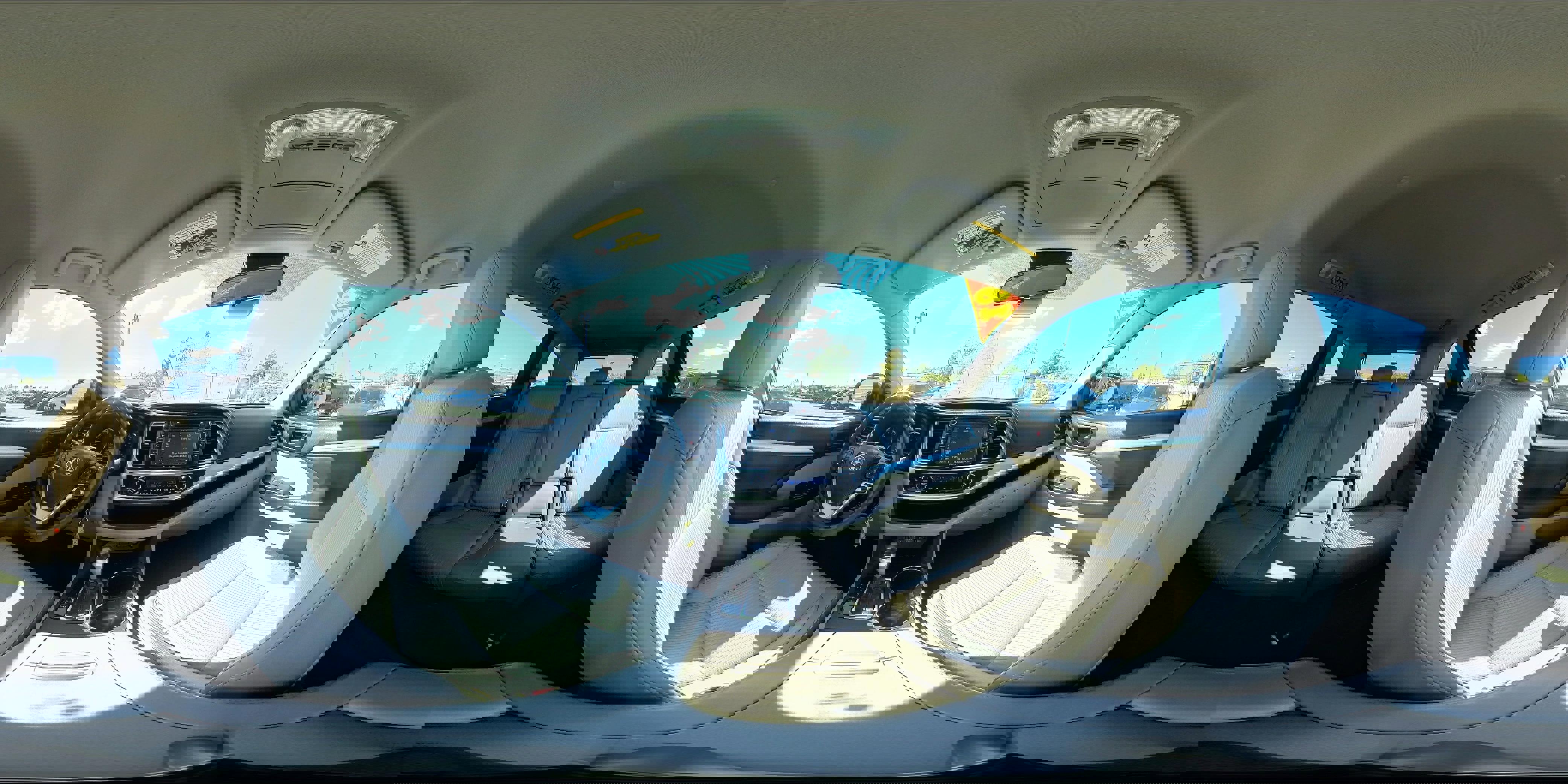 Used 2018 Toyota Highlander LE image 33