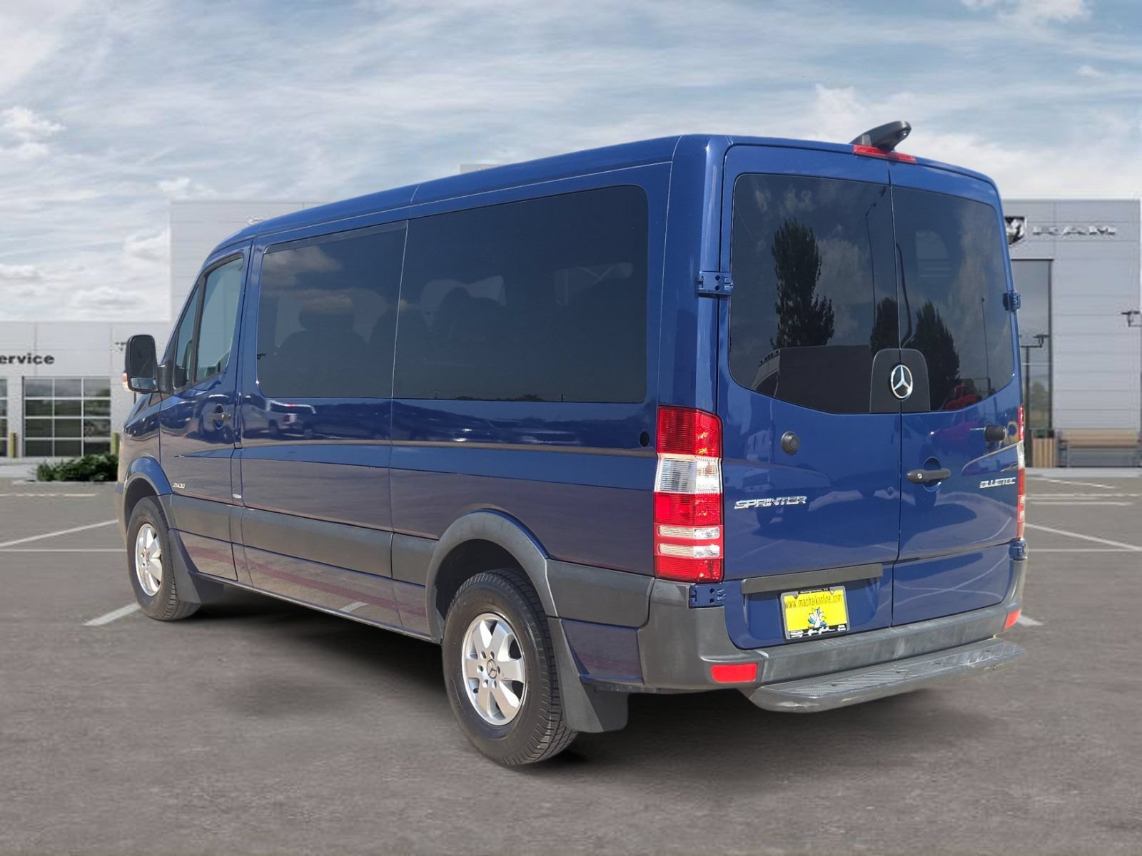 Used 2016 Mercedes-Benz Sprinter 2500 image 3