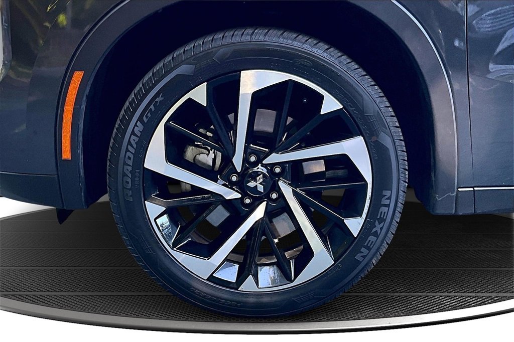 Used 2024 Mitsubishi Outlander SE image 31