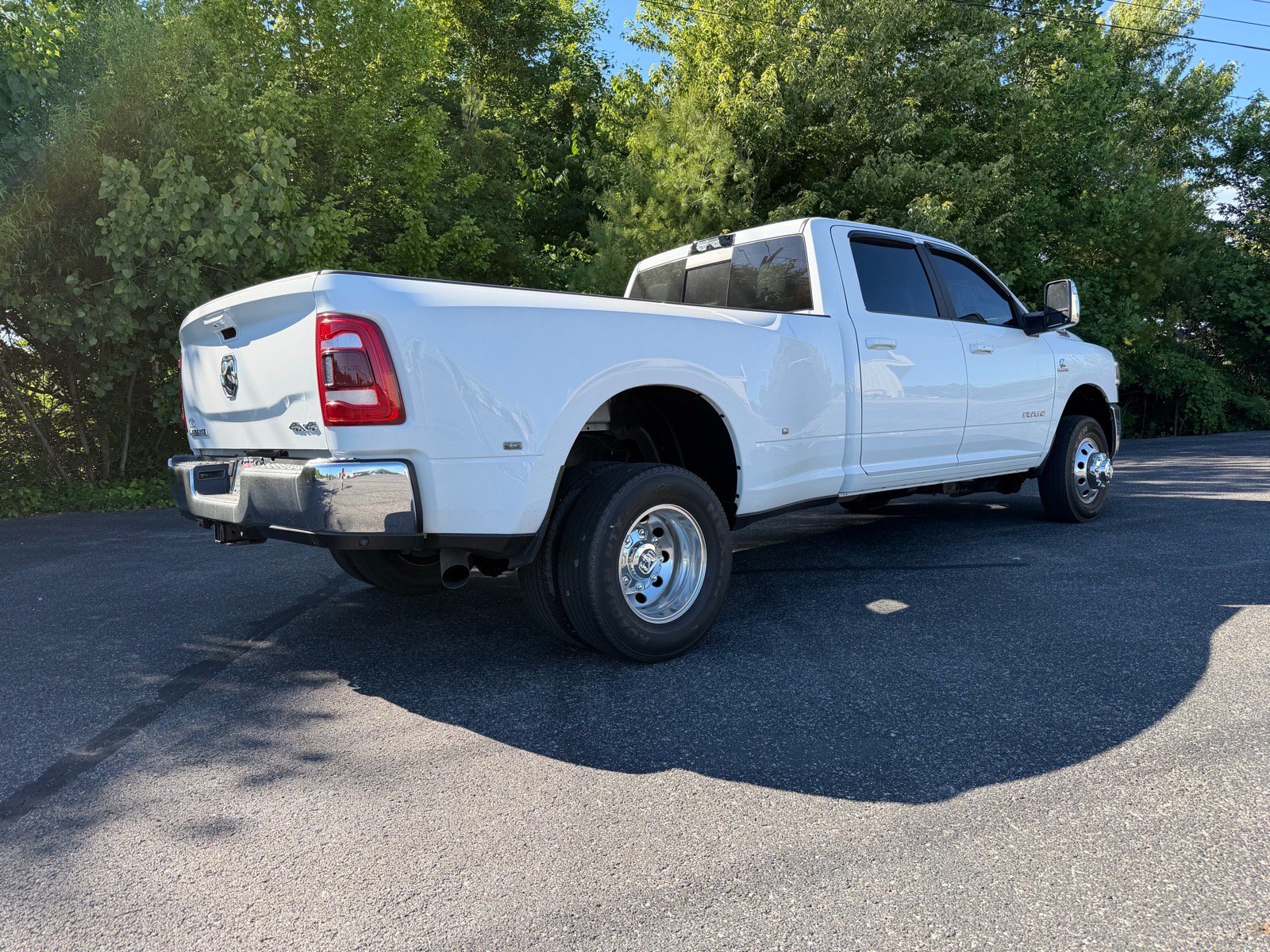 Used 2024 RAM 3500 Laramie AWD/4WD image 20