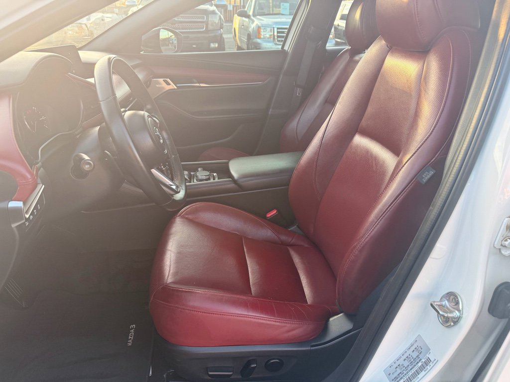 Used 2024 MAZDA MAZDA3 Hatchback w/Premium Plus Pkg AWD/4WD image 10