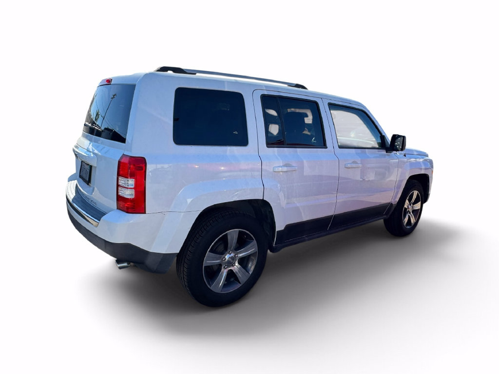 Used 2016 Jeep Patriot High Altitude FWD image 15