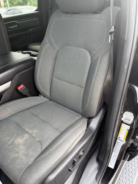 Used 2019 RAM 1500 Big Horn AWD/4WD image 12